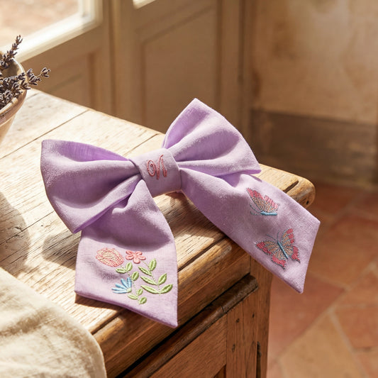 Fiocco per capelli in lino con ricamo – Fiocco fatto a mano per bambine, design floreale e farfalle