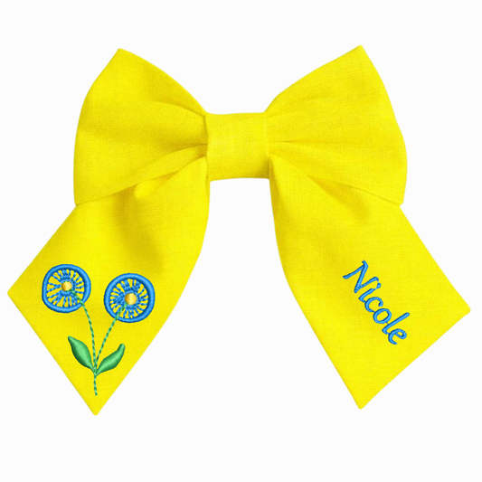 Fiocco in lino personalizzato con nome del cliente ricamato