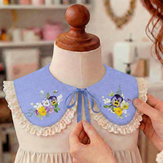 Girl's light blue linen collar with purple flowers